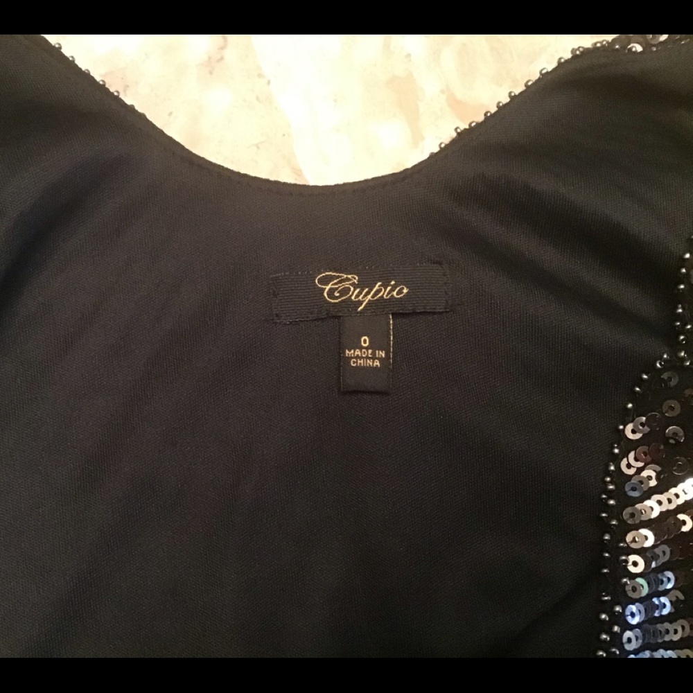Black sequin cocktail dress, size 0 - Picture 8 of 9